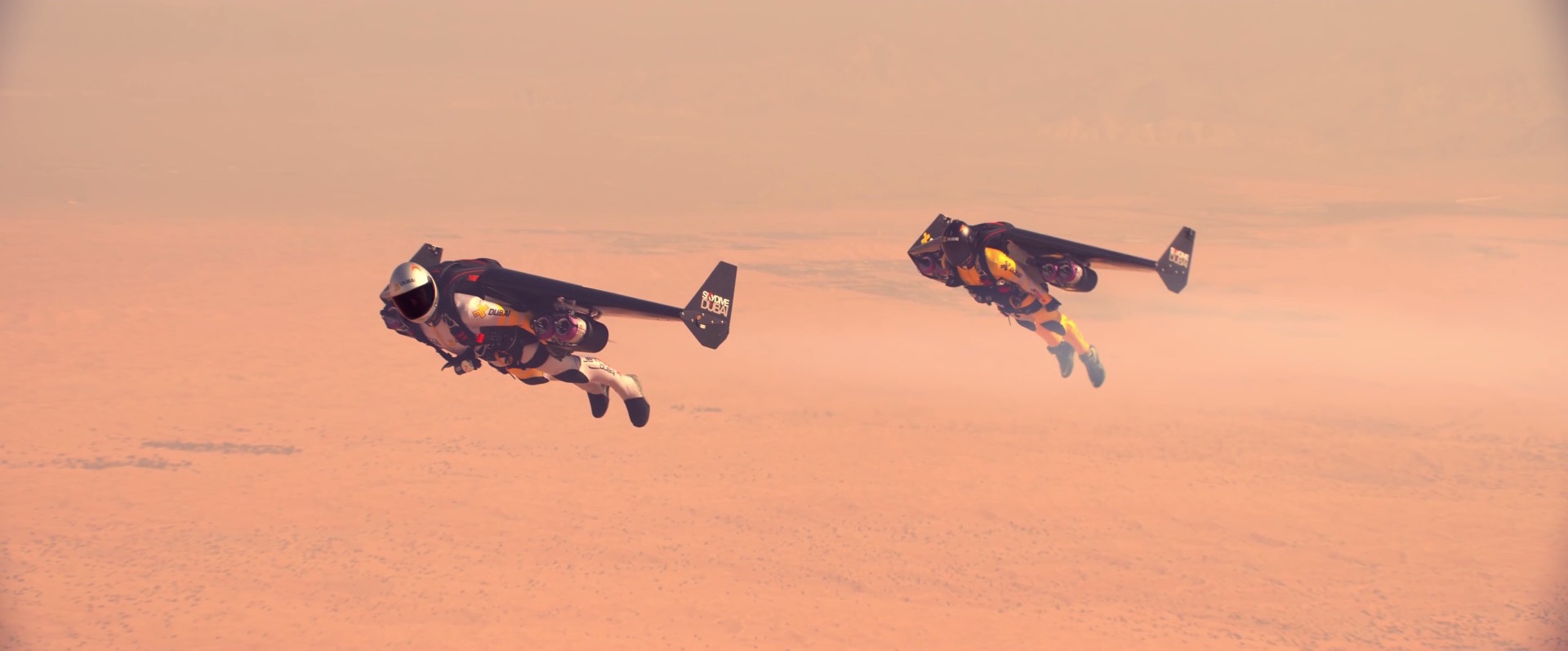 Jetman Aerobatic Formation Flight in Dubai_0