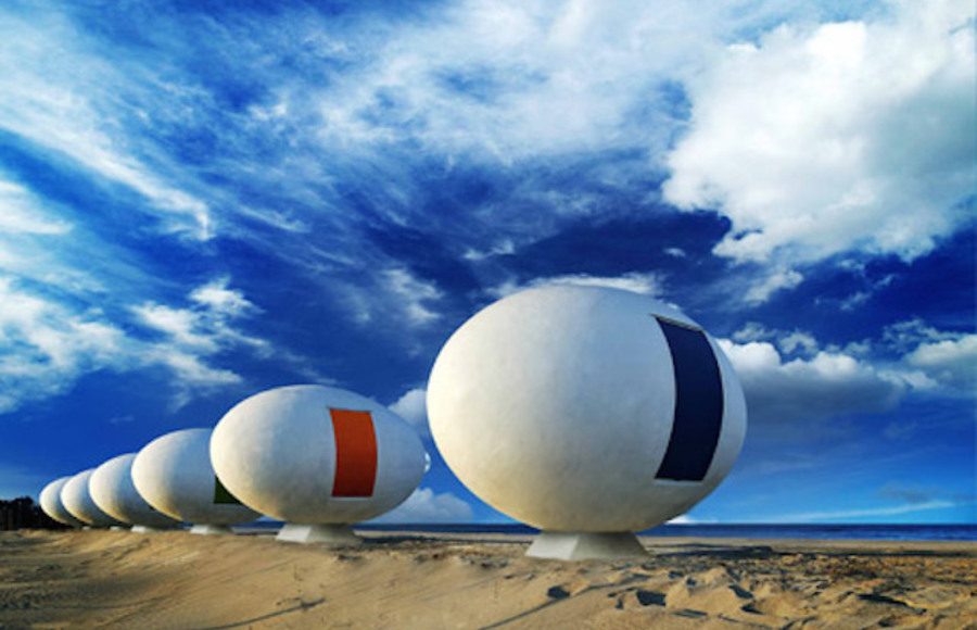 Mobile Egg-Shaped Cabins