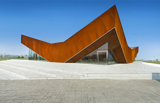Triangular Shaped Gallery