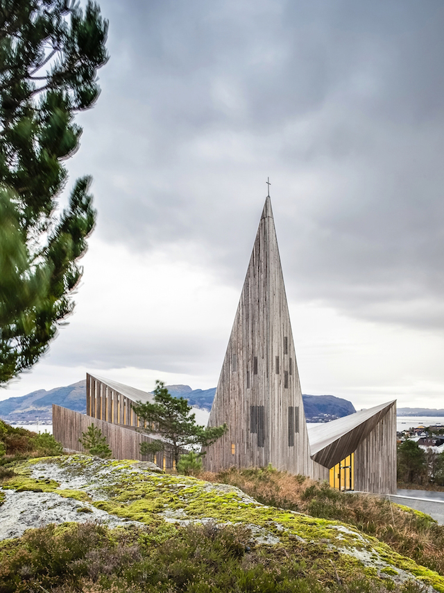 churchofknarvik-8