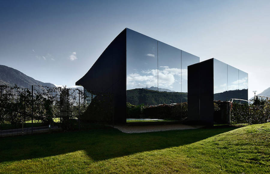 Mirror Houses in Italy