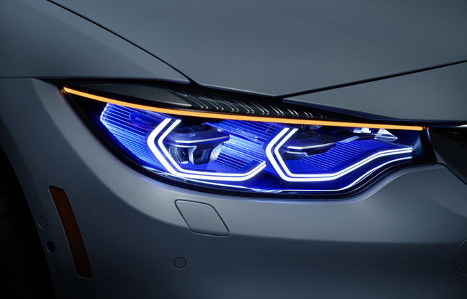 BMW M4 Concept Iconic Lights