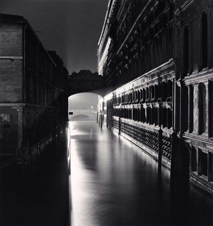 Black and White Photography by Michael Kenna_11