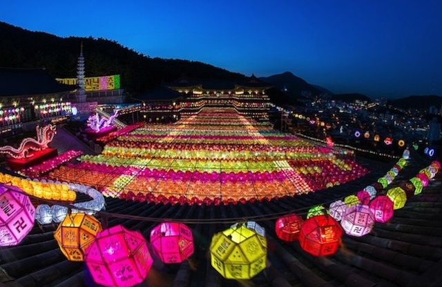 Buddha Birthday Lantern Festival-3