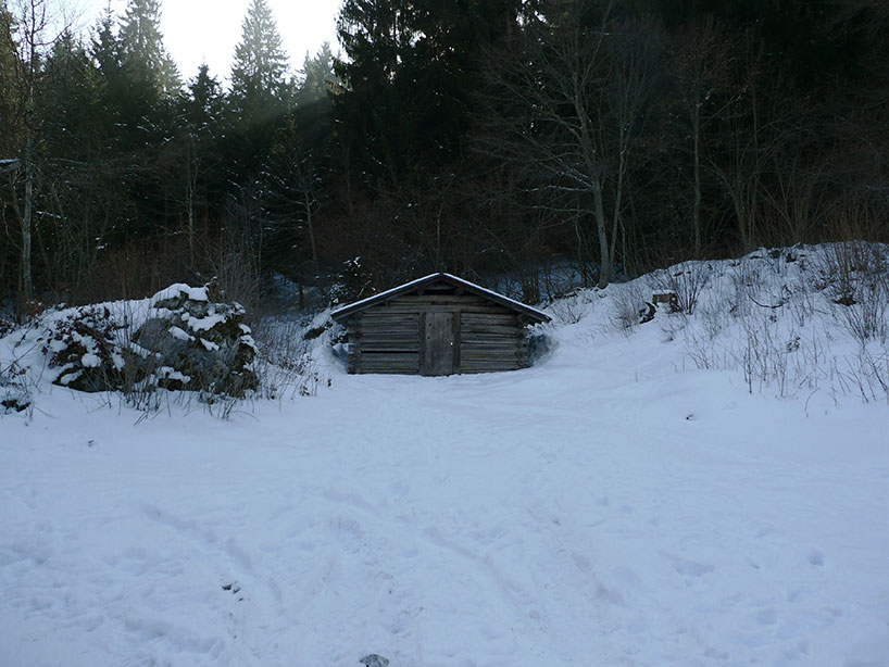 Concrete Cabin by Nickisch Sano Walder_9