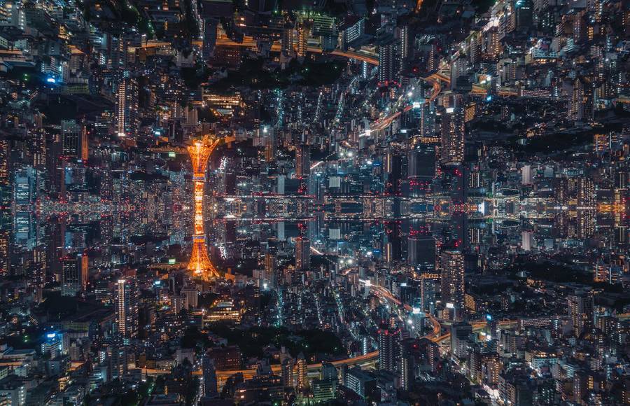 Mirrored Tokyo