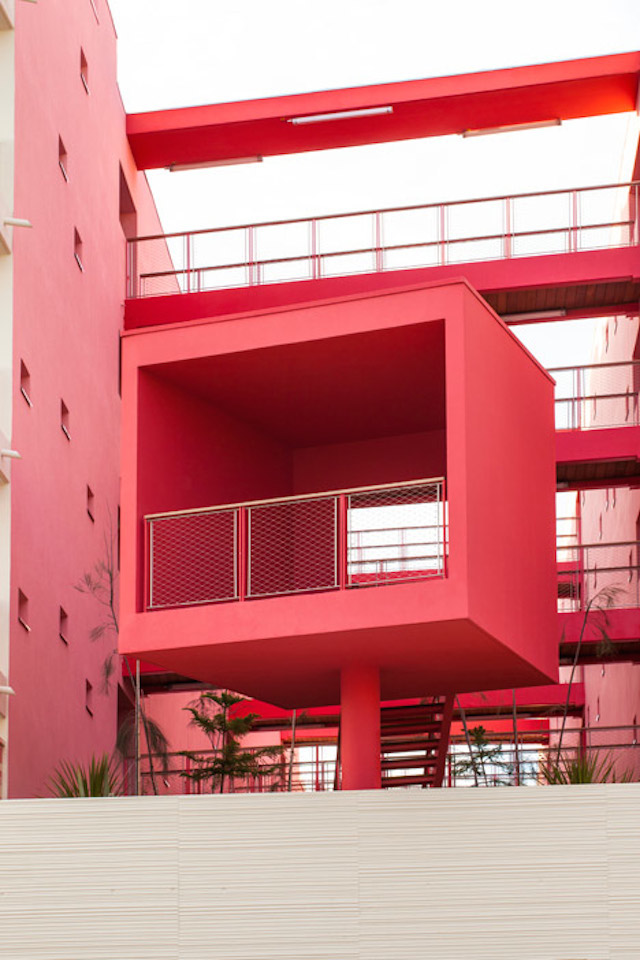 Red Housing by Pietri Architectes-5