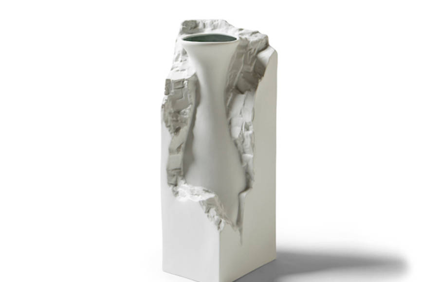 Amazing White Ceramics in Porcelain