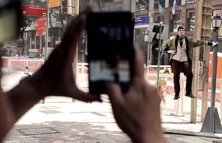 A floating guerrilla advertising attracts all eyes in Rio de Janeiro