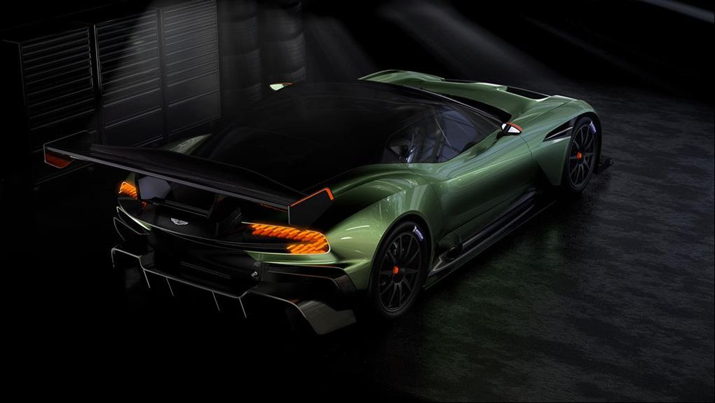 Aston Martin V12 Vulcan 4