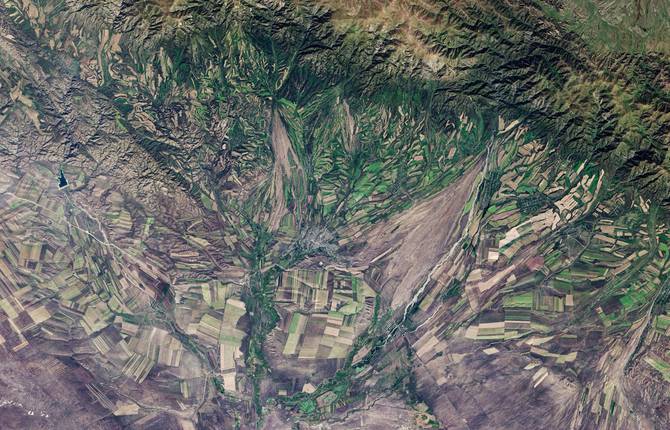 Best Earth Pictures From Space by NASA