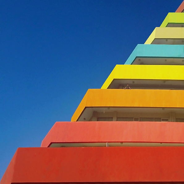 Colourful Minimalist Architecture_12