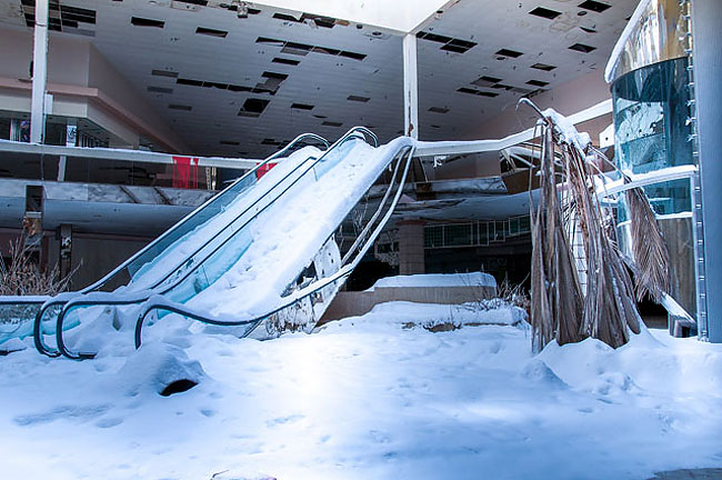 Deserted Mall Covered In Snow_3