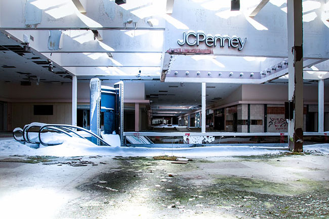 Deserted Mall Covered In Snow_4