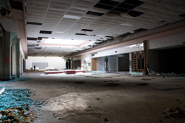 Deserted Mall Covered In Snow_6