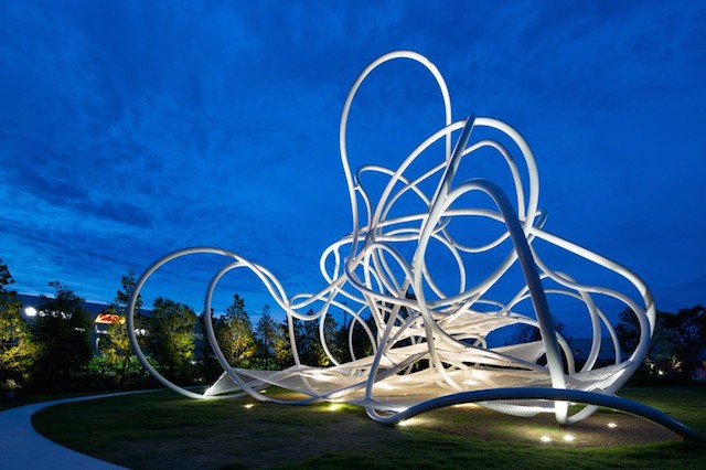 Sculptural Playground Loops in Japan-0
