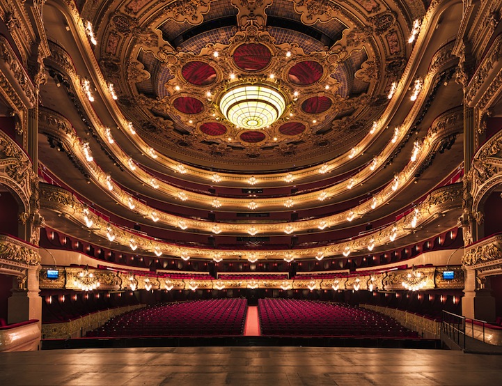Symmetric Theaters by Gilles Alonso_0