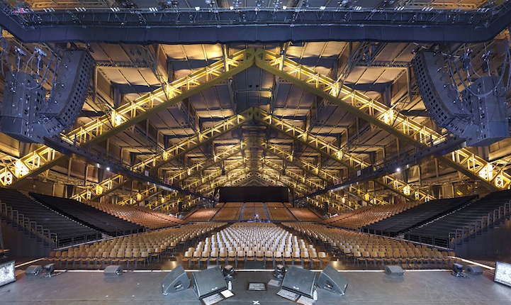 Symmetric Theaters by Gilles Alonso_4