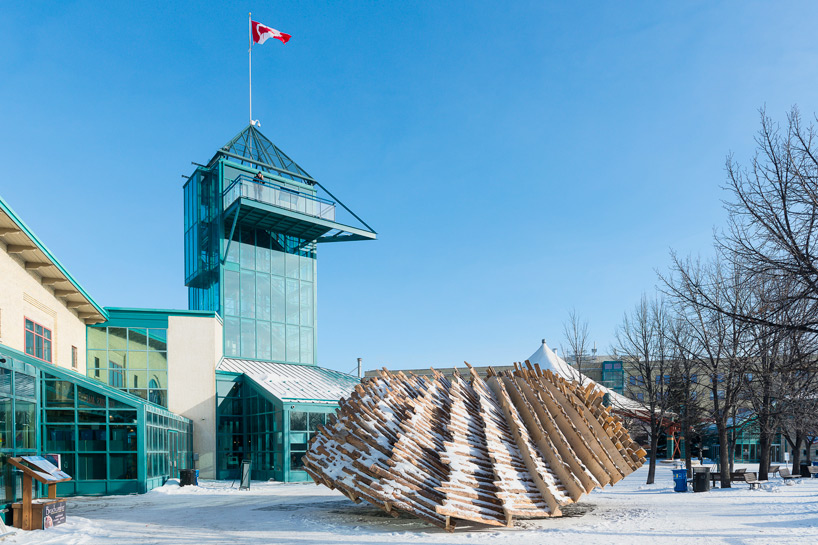 Warming Huts On Frozen Rivers_2