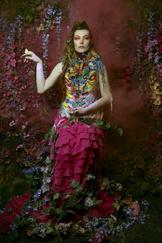 Women Portraits in Gardens of Flowers – Fubiz Media