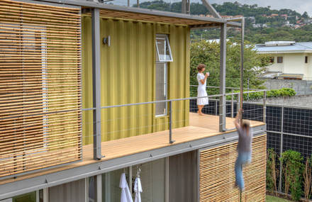 Shipping container house: Incubo by Maria Jose Trejos
