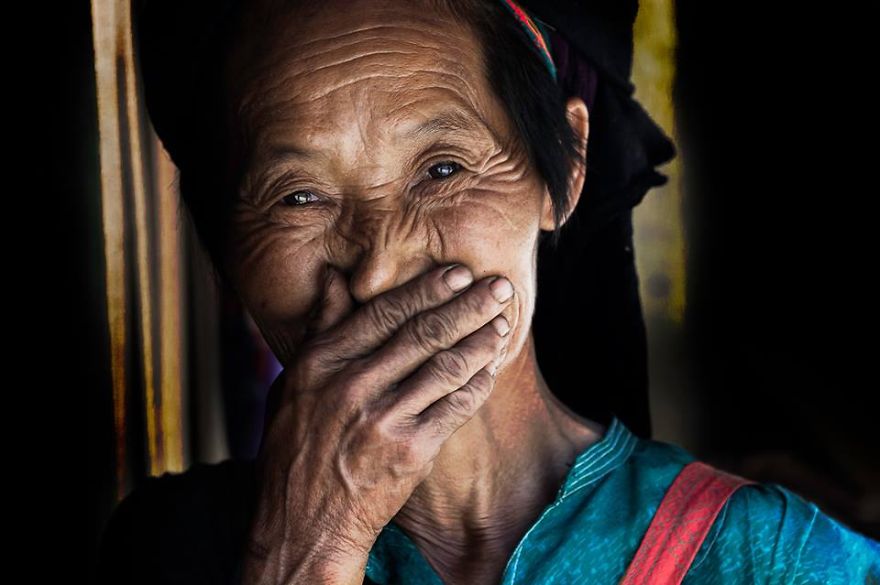 Hidden Smiles Portraits of Vietnamese_6