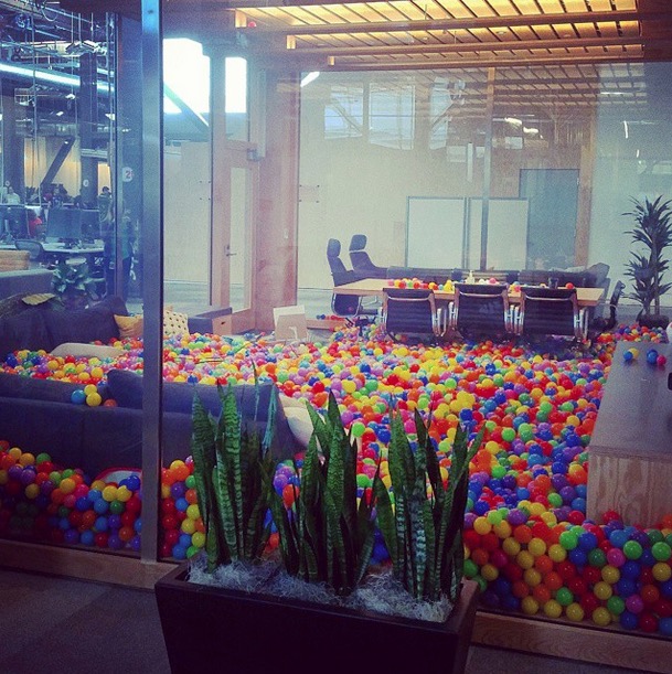 Inside New Facebook Office by Frank Gehry_11