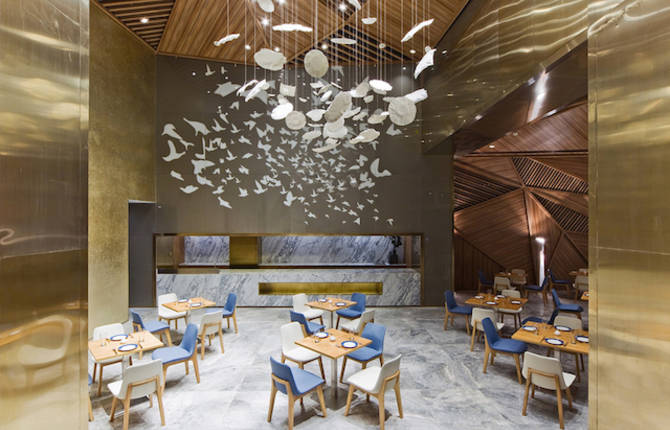 Amazing Asian Restaurant with Marble and Suspensions