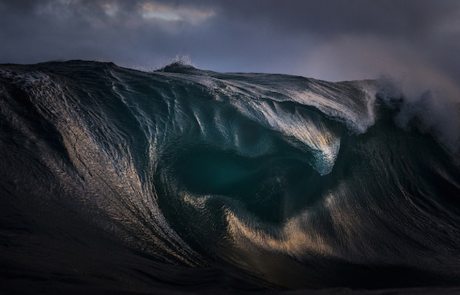 Majestic Waves Photography