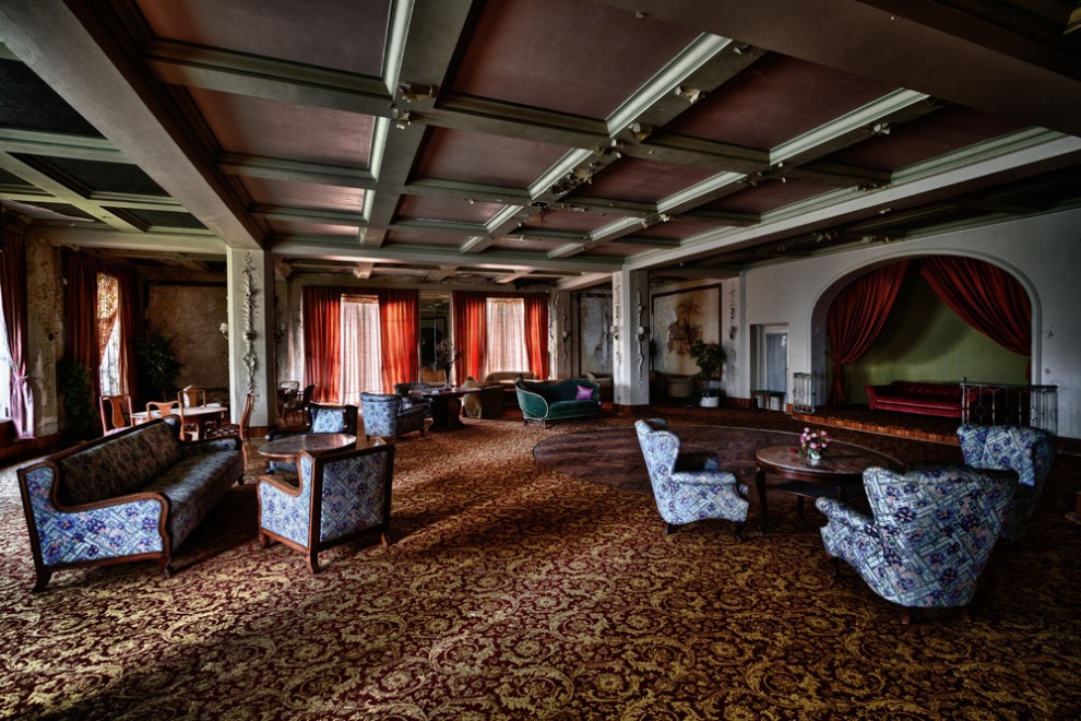 The World Grandest Abandoned Hotels_11