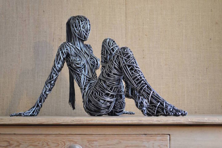 Wire Sculptures by Richard Stainthorp_0
