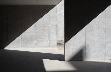 Concrete passages about closeness and coldness… and a couple of songs.