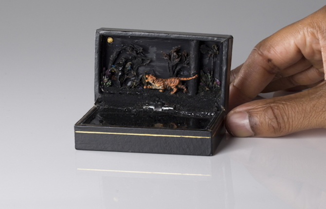 Little Scenes in Jewellery Boxes