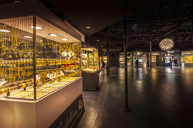 10-gold-souk-by-liong-lie-architects-at-beverwijk-bazaar