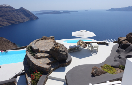 Best Hotels in Santorini