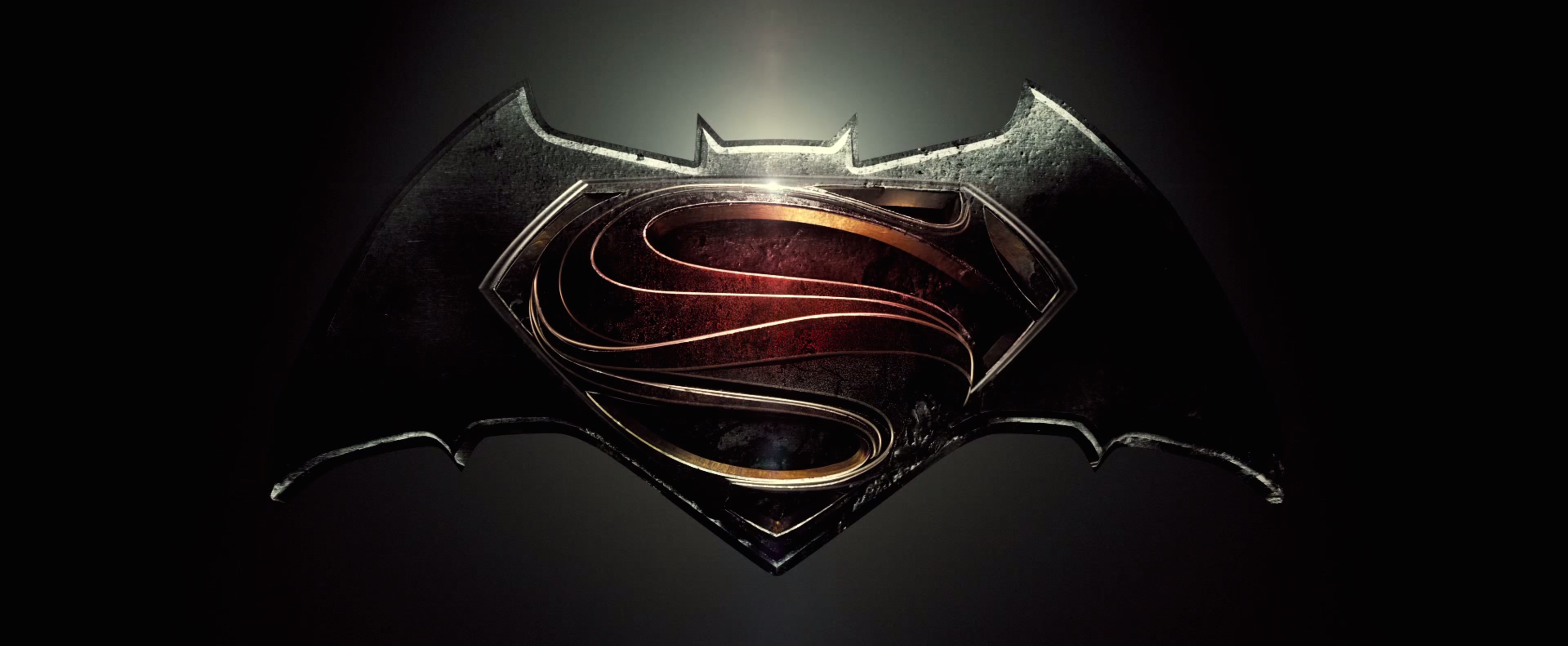 Batman vs Superman - Official Trailer_0