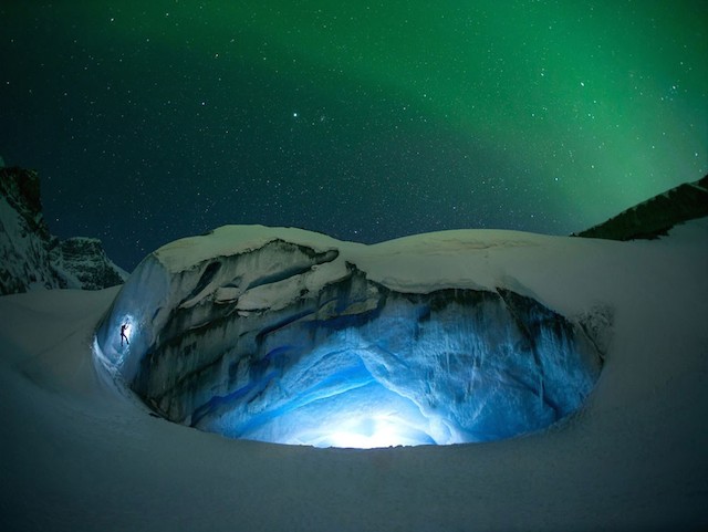 Glacier Illuminated by The Northern Lights -3