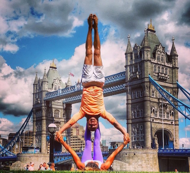 Gravity Defying Yoga Poses In Photos_10