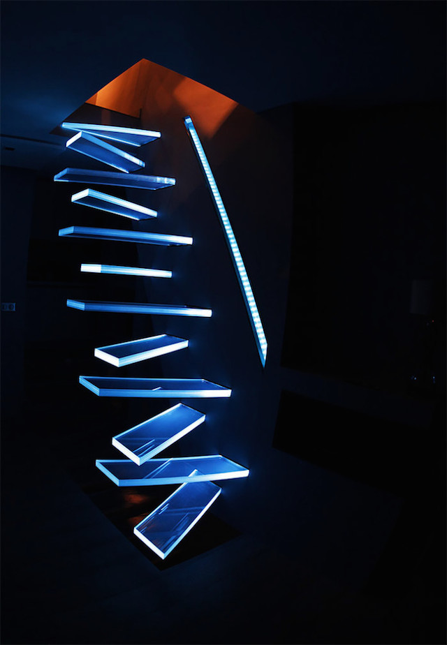 Illuminated Glass Staircase-6