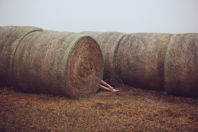 People Portraits in Beautiful Landscapes-6