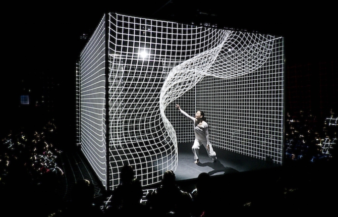 Dancing in a Projection-Mapped Cube