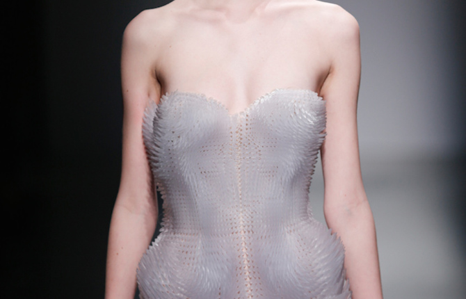 New 3D Printed Clothes Collection by Iris Van Herpen