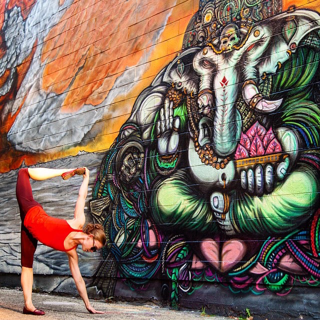 streetartyoga11