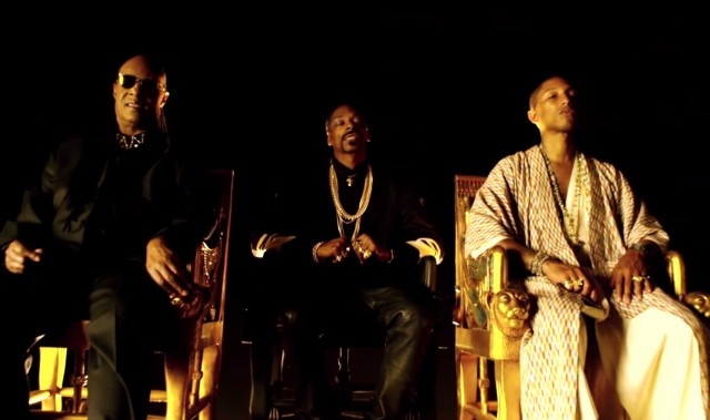 Snoop Dogg – California Roll ft. Steve Wonder & Pharrell Williams – Fubiz Media