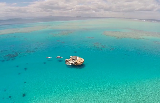 Amazing Floating Bar in Fiji