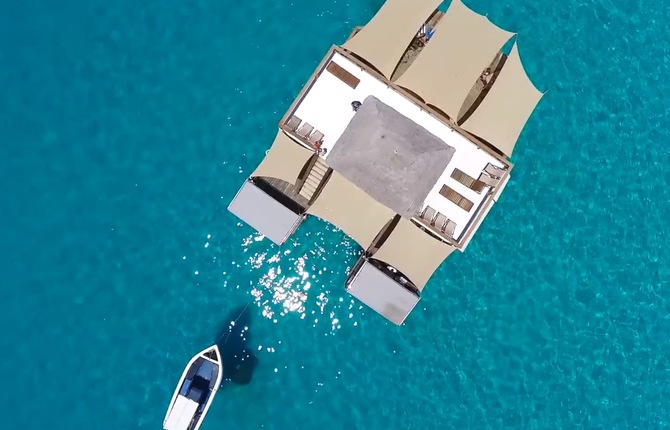 Amazing Floating Bar in Fiji