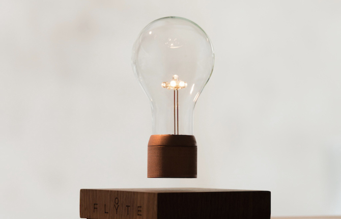 Magnetic Levitating Lamp