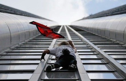 French Spiderman Climbs Tower for Nepal