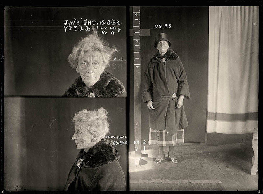 vintage-female-mug-shots-36