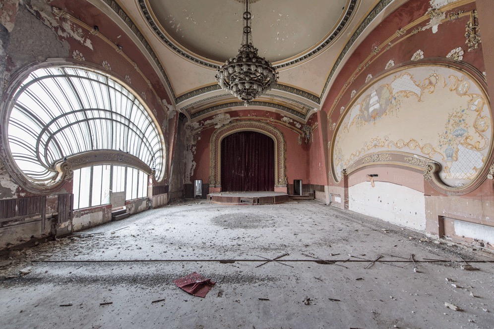 abandonedcasino3